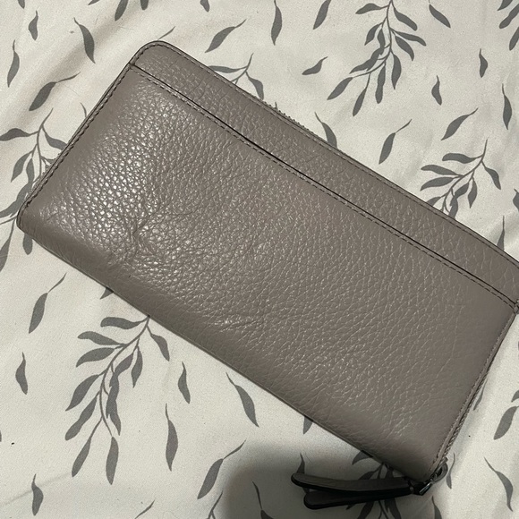 Kate Spade Wallet - Picture 2 of 4